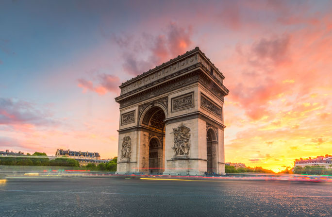the landmark of Paris, France in the evening (Puttipong Sriboonruang / iStock / Getty Images Plus)