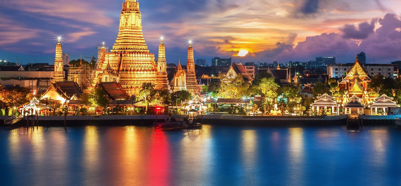 Image: Buddhist temple of Wat Arun at night, Thailand. (photo via Collette) (Provided by Collette)