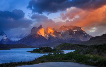 Patagonia: Edge of the World featuring Argentina, Chile, and a 4-Night Patagonia Cruise