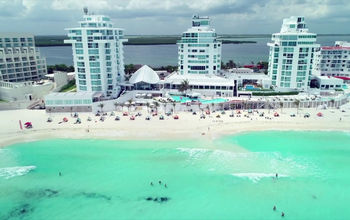 ÓLEO Cancun Playa