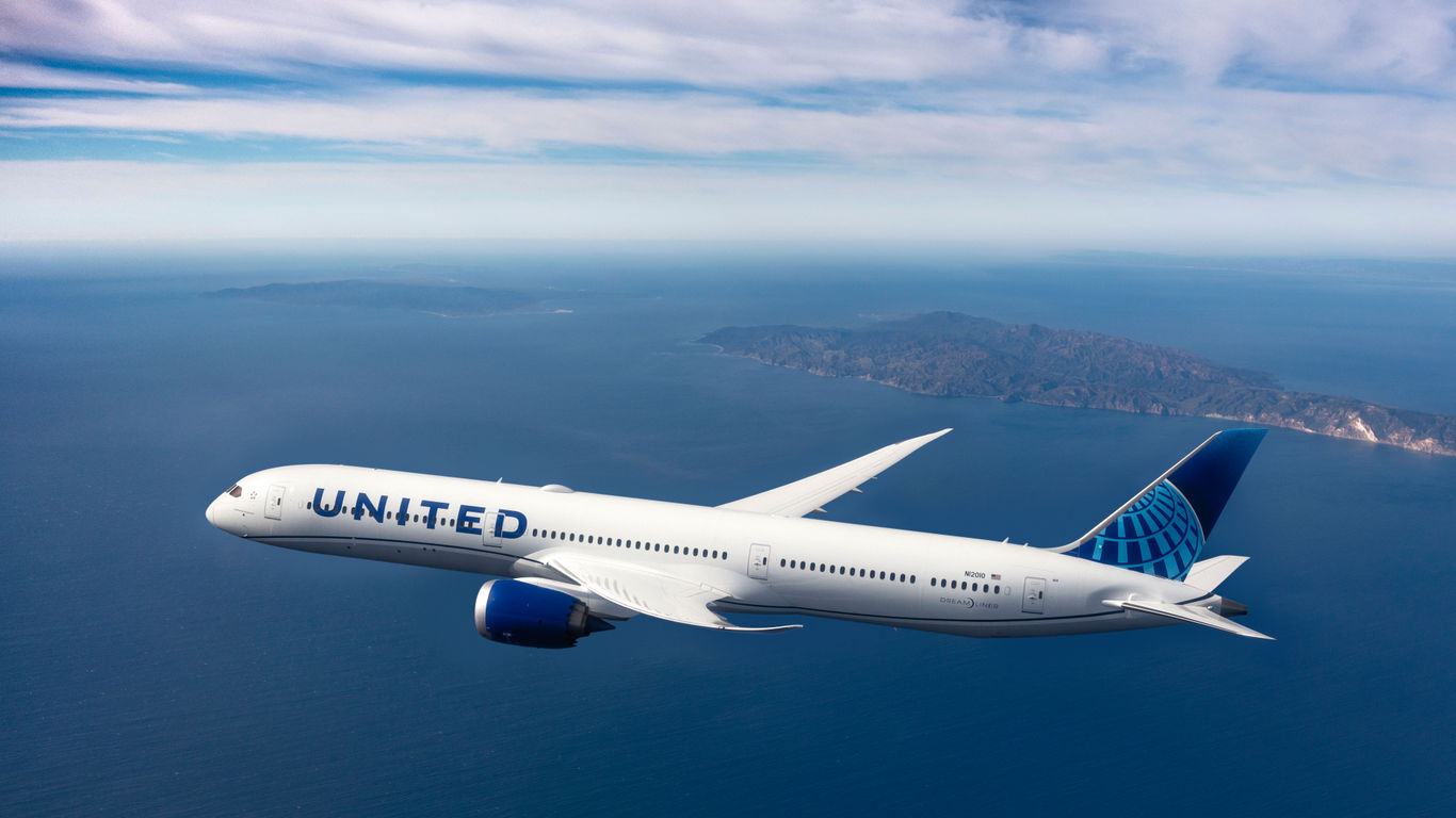 United Airlines Places Massive Order for 110 Airbus, Boeing Planes