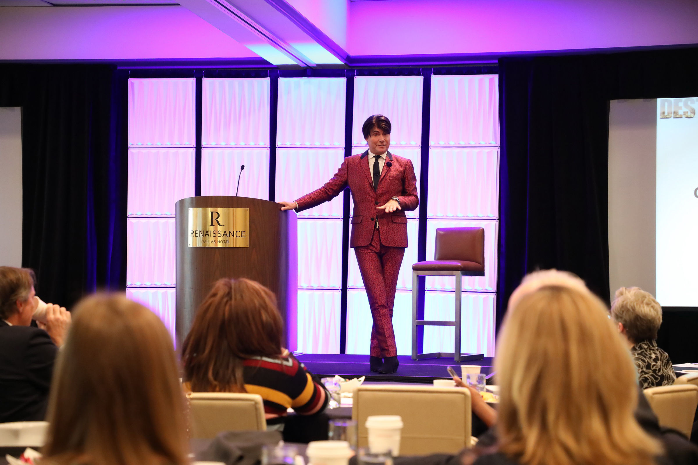 10 Cheap and Easy Ways to Add a 'Wow Factor' to Meetings