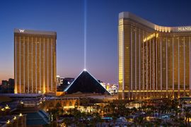 Hotel Giants Up Vegas Strip Exposure With Partnerships