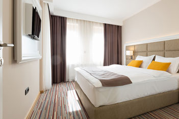 Hotels-Coronavirus-Hospitality-Healthcare-Workers