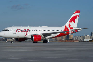 Air-Canada-Rouge-plane-2