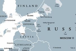 Estonia, Finland Want Europe to End Russian Tourist Visas
