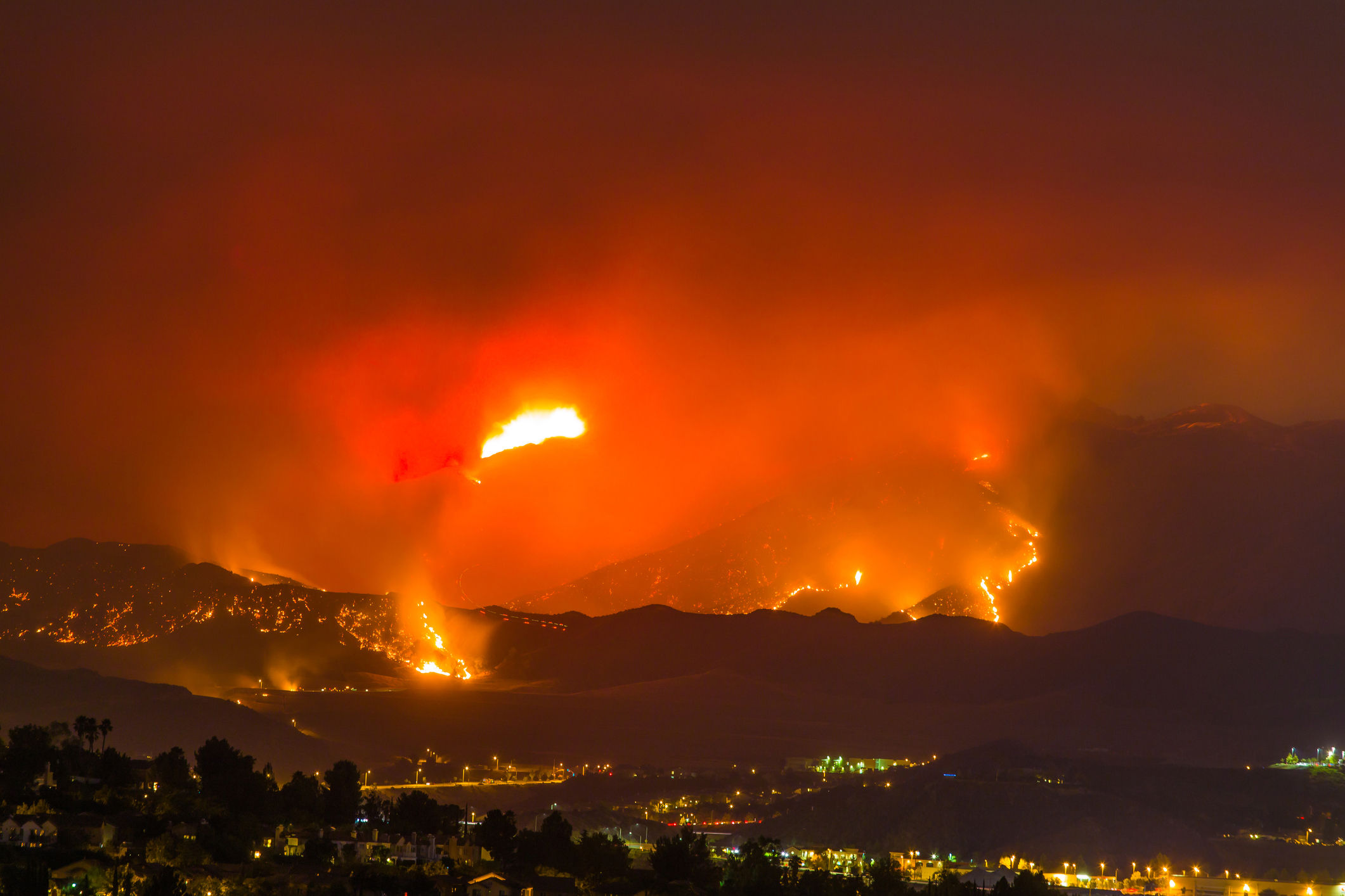 santa-clarita-wildfire-california