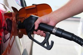 Gas, Crude Prices Soar as U.S. Bans Russian Oil