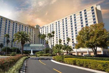 Rosen Plaza main shot exterior
