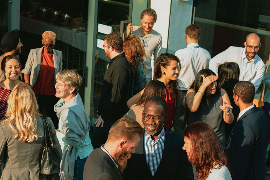 The Human Touch: How to Foster Connection in an Increasingly Virtual World