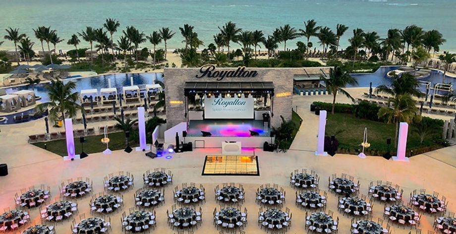 INT-Royalton-Splash-Riviera-Cancun-min1