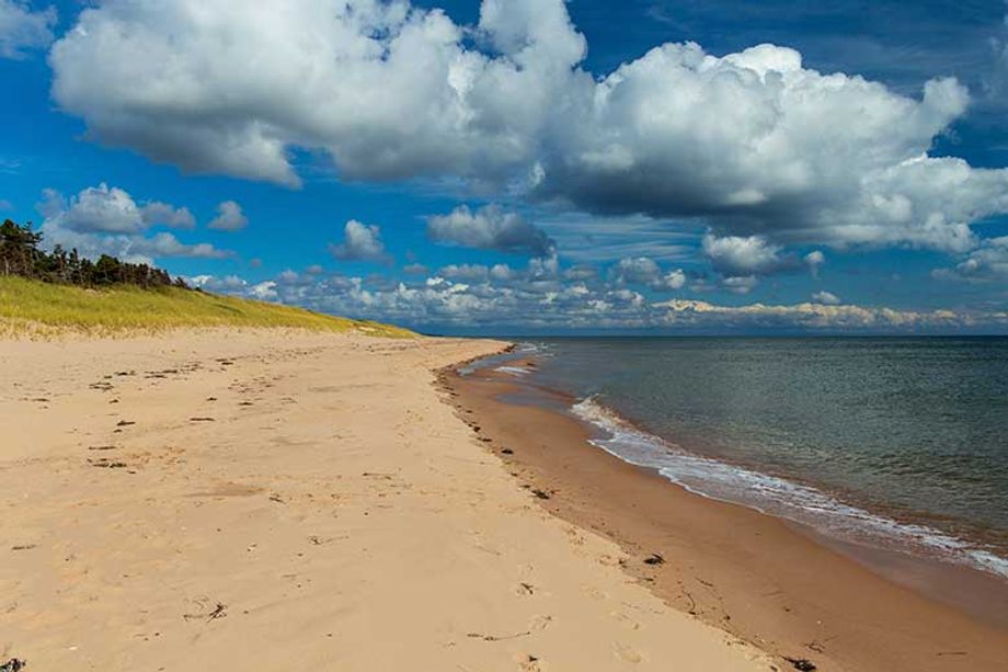 Hidden coves, seaside villages and scenic vistas abound along Prince Edward Island's Basin Head Provincial Park.