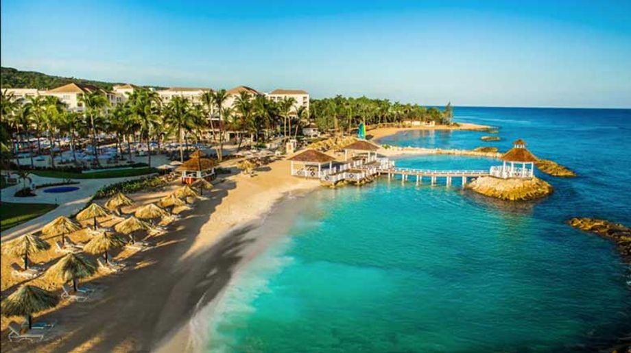 A three-night stay at the Hyatt Ziva Rose Hall, courtesy of Playa Hotels & Resorts, a partner of webcast sponsor Jamaica Tourist Board, was an incentive for attendees to remain engaged.