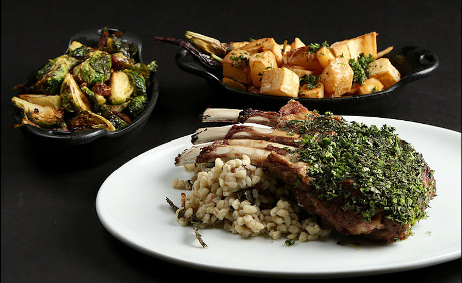The House of Cards menu features steaks, sandwiches and shareables.