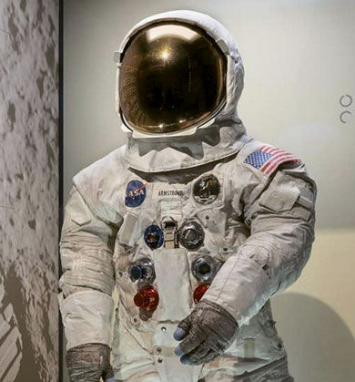 neil-armstrong-suit-washington