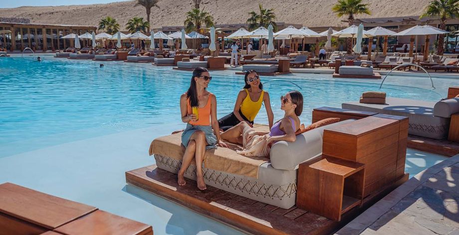 Dubai pool