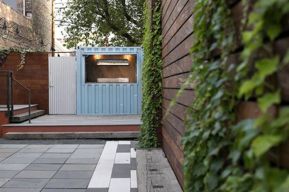joinery-chicago-courtyard