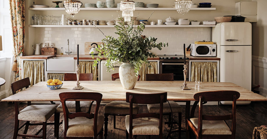 Airbnb Dining Area Cleaning Protocol COVID-19