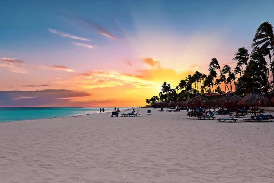 aruba five meeting options