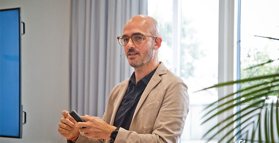 Oscar Cerezales, MCI Group