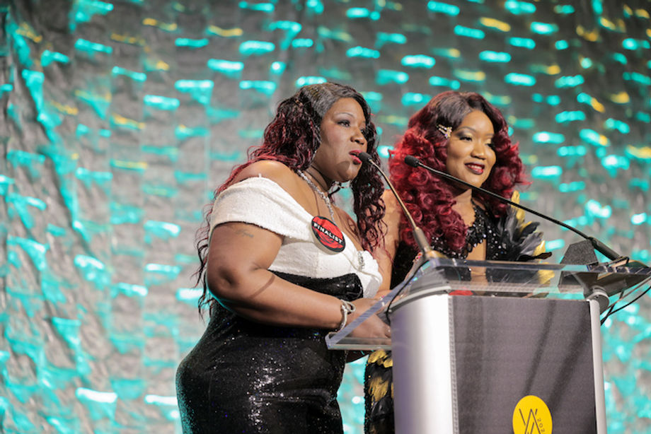 Mom and daughter team Tyra Dyson (left) and Jasmine O. Dyson took home a Groundbreakers award.