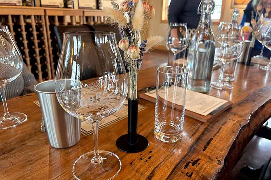 Durant Vineyards table