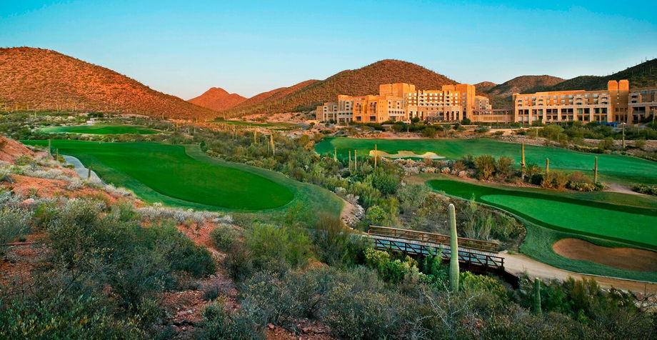 Arizona_golf course_1366x700