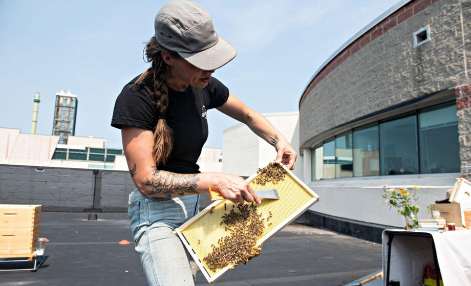 Meet AC Beekeeping Meet AC Beekeeping