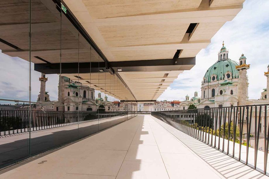Vienna walkway 52094 May reduced