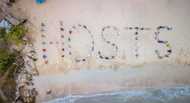 hosts-global-forum-beach