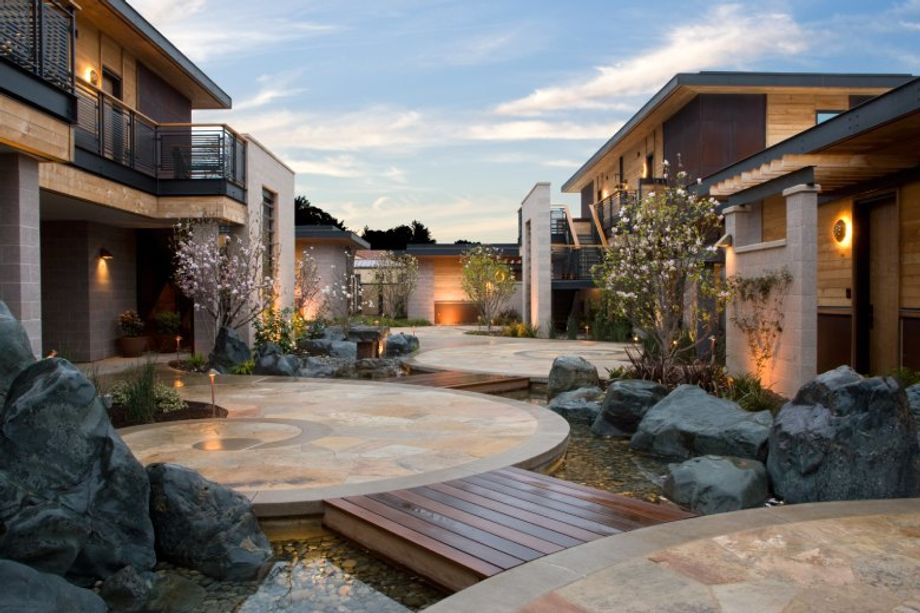 Bard_Exterior-Magnolia Courtyard copy
