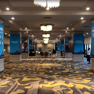 Harbor Foyer Column Banner