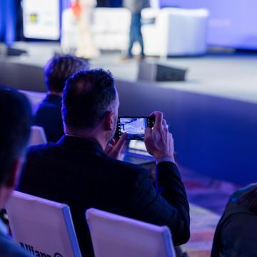 Sponsored Main Stage Interactive Audience Session