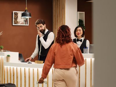 Startup Stage: First Wave AI automates hotel guest communications and revenue intelligence Startup Stage: First Wave AI automates hotel guest communications and revenue intelligence
