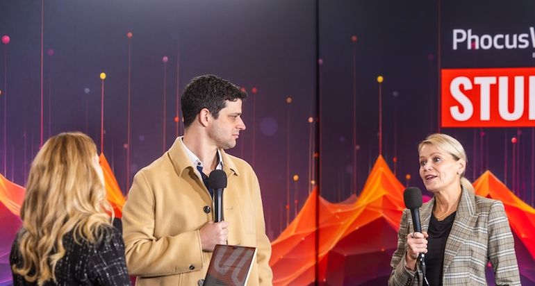 Enhancing luxury travel experiences with technology