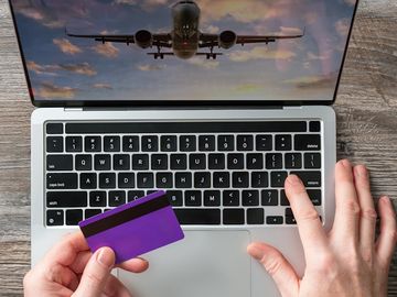 Startup Stage: Navifare helps travelers find and book cheap flights