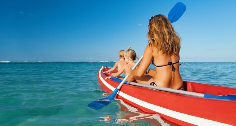 Outlining distribution shifts and trends in tours and activities