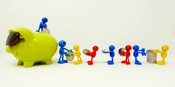 startups-money-piggy-bank