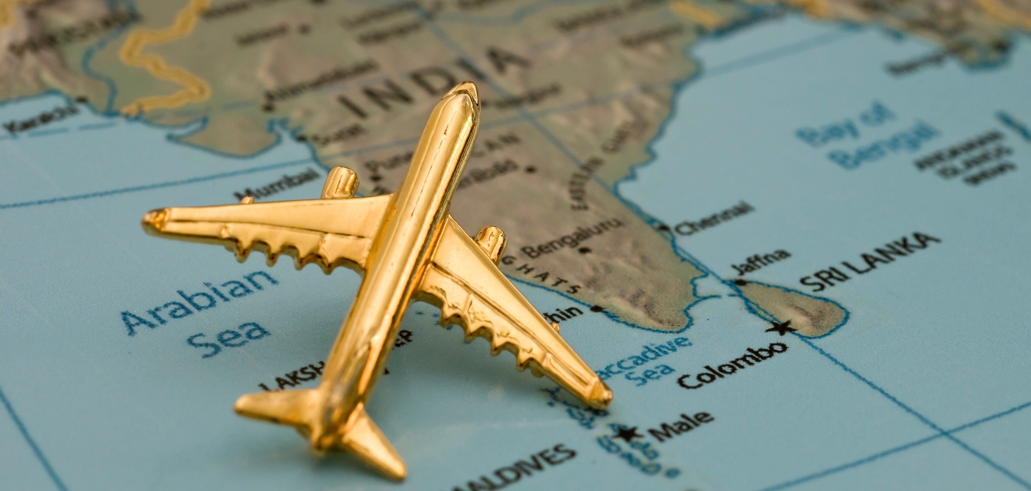 Ixigo Flipkart partnership flight bookings