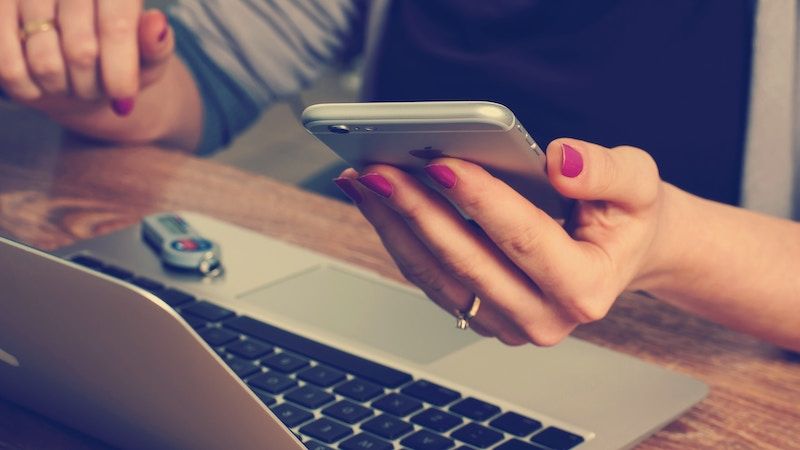Business travelers increasingly seek digital channels