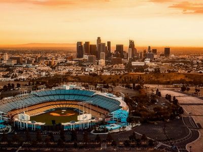 REPORT: COVID-19 Hotel Forecast - Los Angeles REPORT: COVID-19 Hotel Forecast - Los Angeles