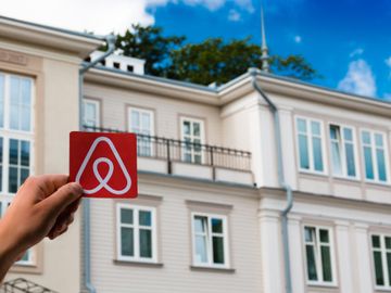 Airbnb-Rate-Parans-Hotel-Strateg