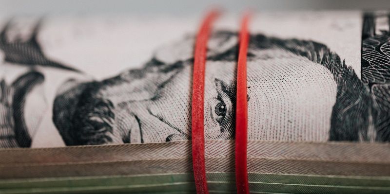 Sounding Off: Follow the smart money with investments