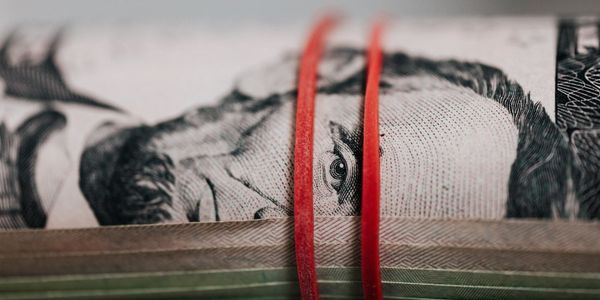 Sounding Off: Follow the smart money with investments