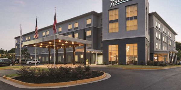 choice-acquires-radisson