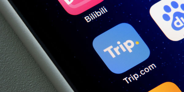 Trip.com Group revenue remains steady, air ticket bookings rise in Q1 2022