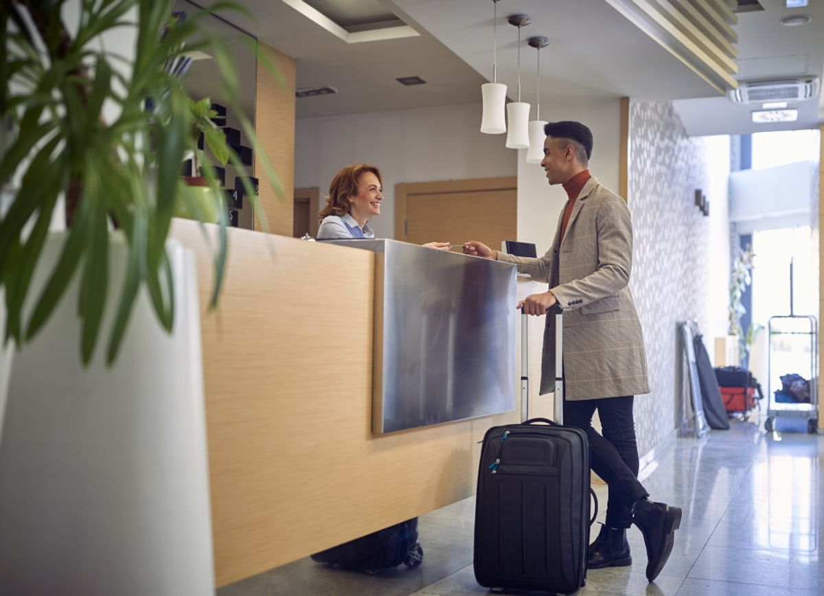 Review analysis reveals decline in hotel guest satisfaction