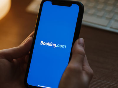 Booking’s Fogel sees signs of “record summer travel season” Booking’s Fogel sees signs of “record summer travel season”