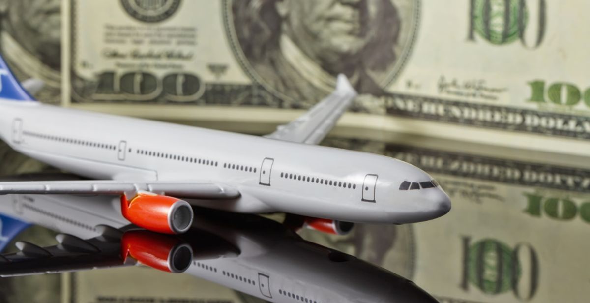 Are dynamic bundles for air travel personalization?