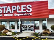 Staples tests travel agents in stores in plan to grow travel services